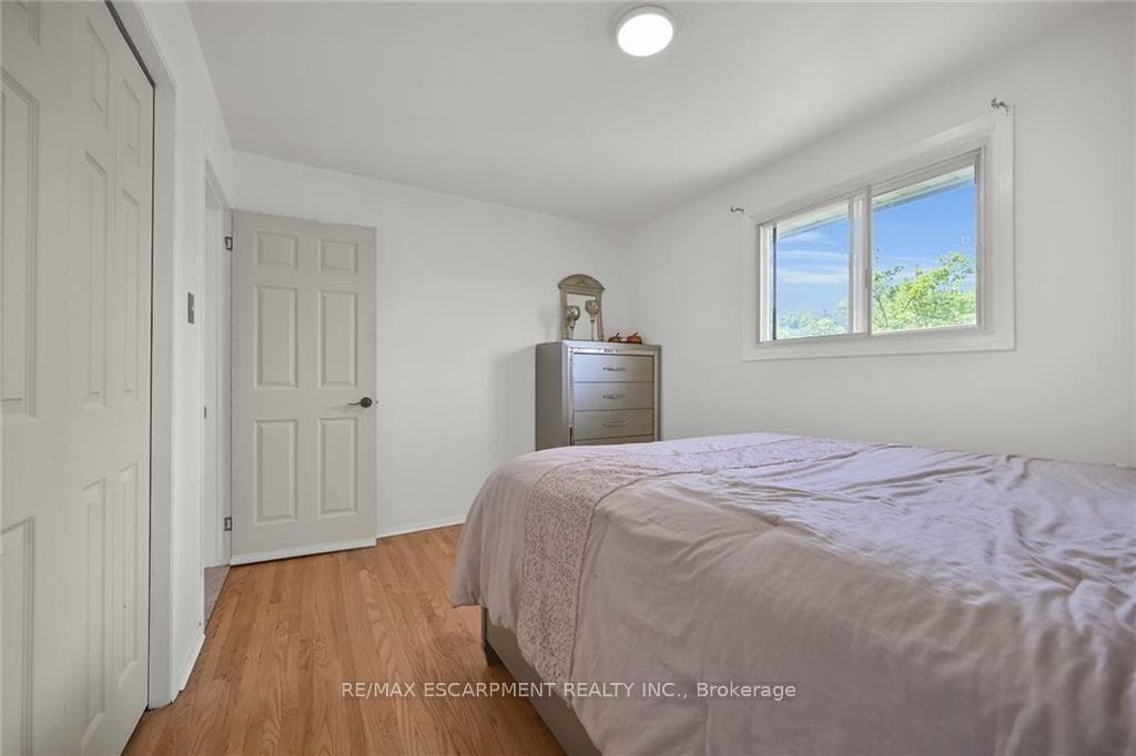 44 Tara Court photo 15
