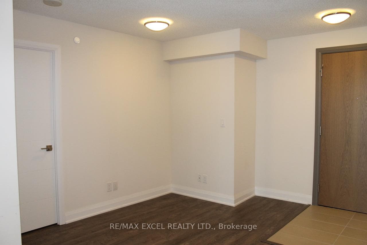 18 Uptown Drive Unit 1503 photo 7