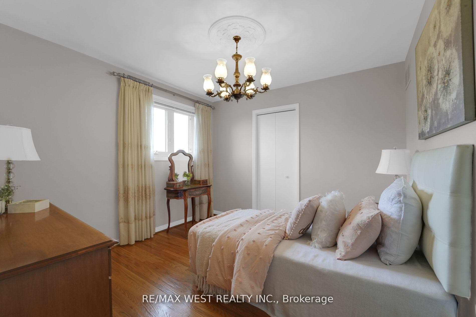 76 Moonstone Place photo 25
