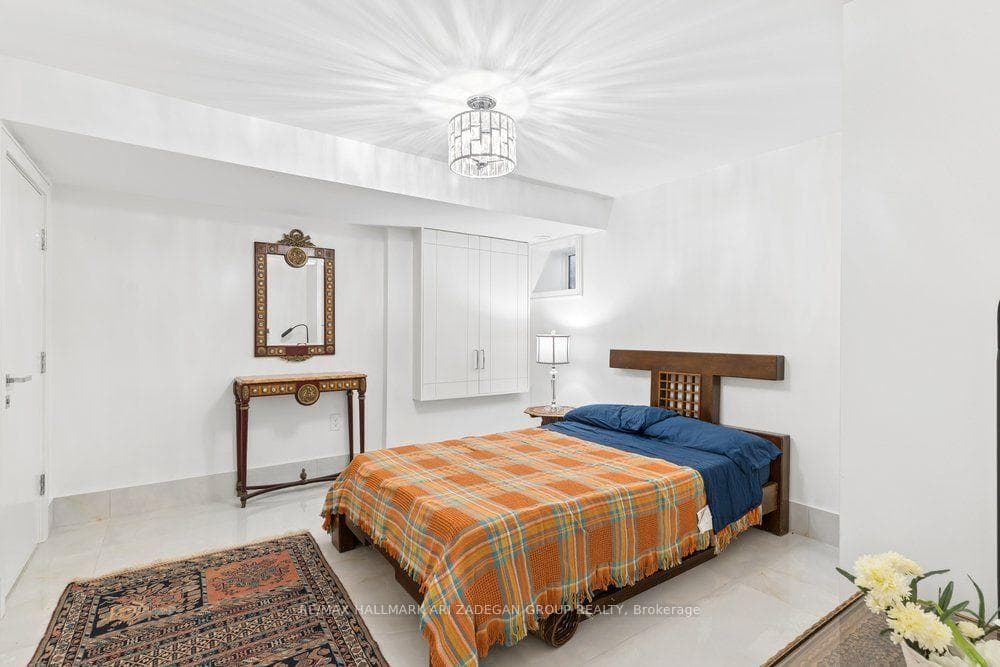 150 Sandringham Drive Unit . photo 39