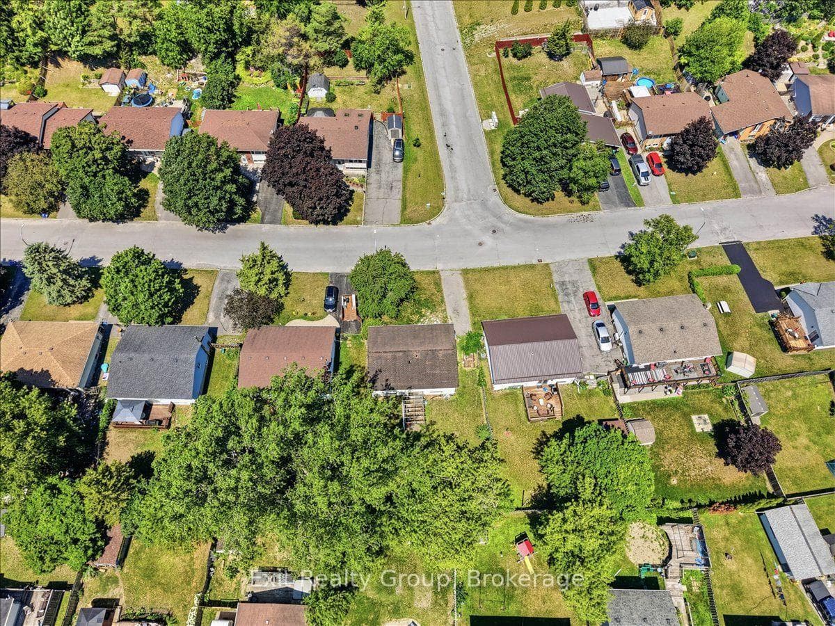 23 Van Alstine Drive photo 13