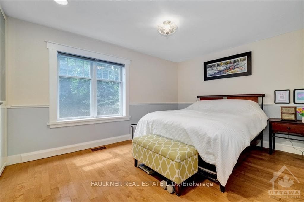 63 GROVE Avenue photo 21
