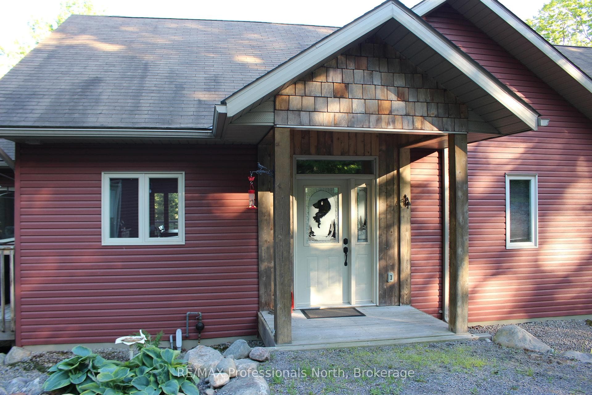 98 Lynx Drive photo 4