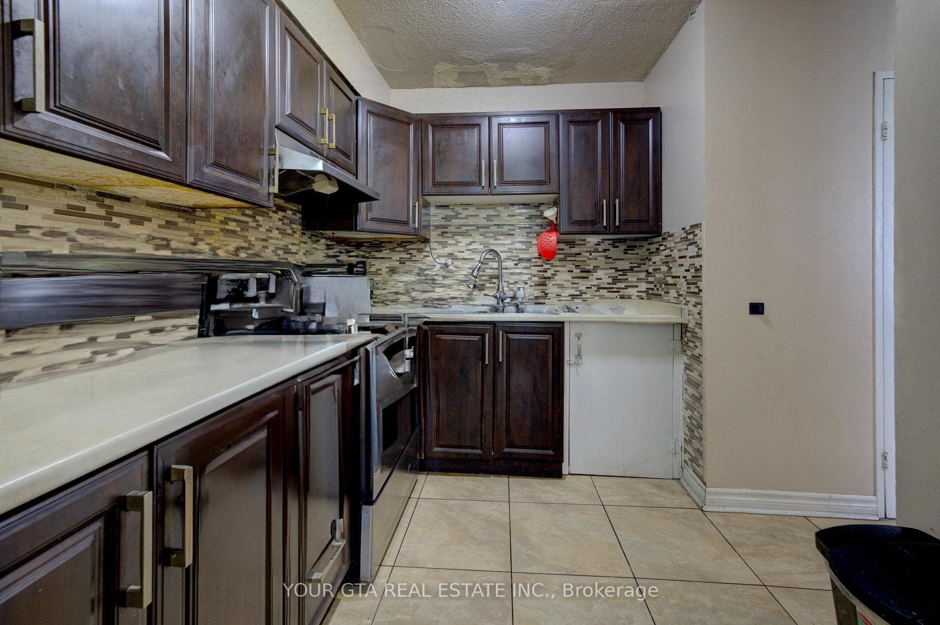 1055 B Forestwood Drive Unit 122 photo 3