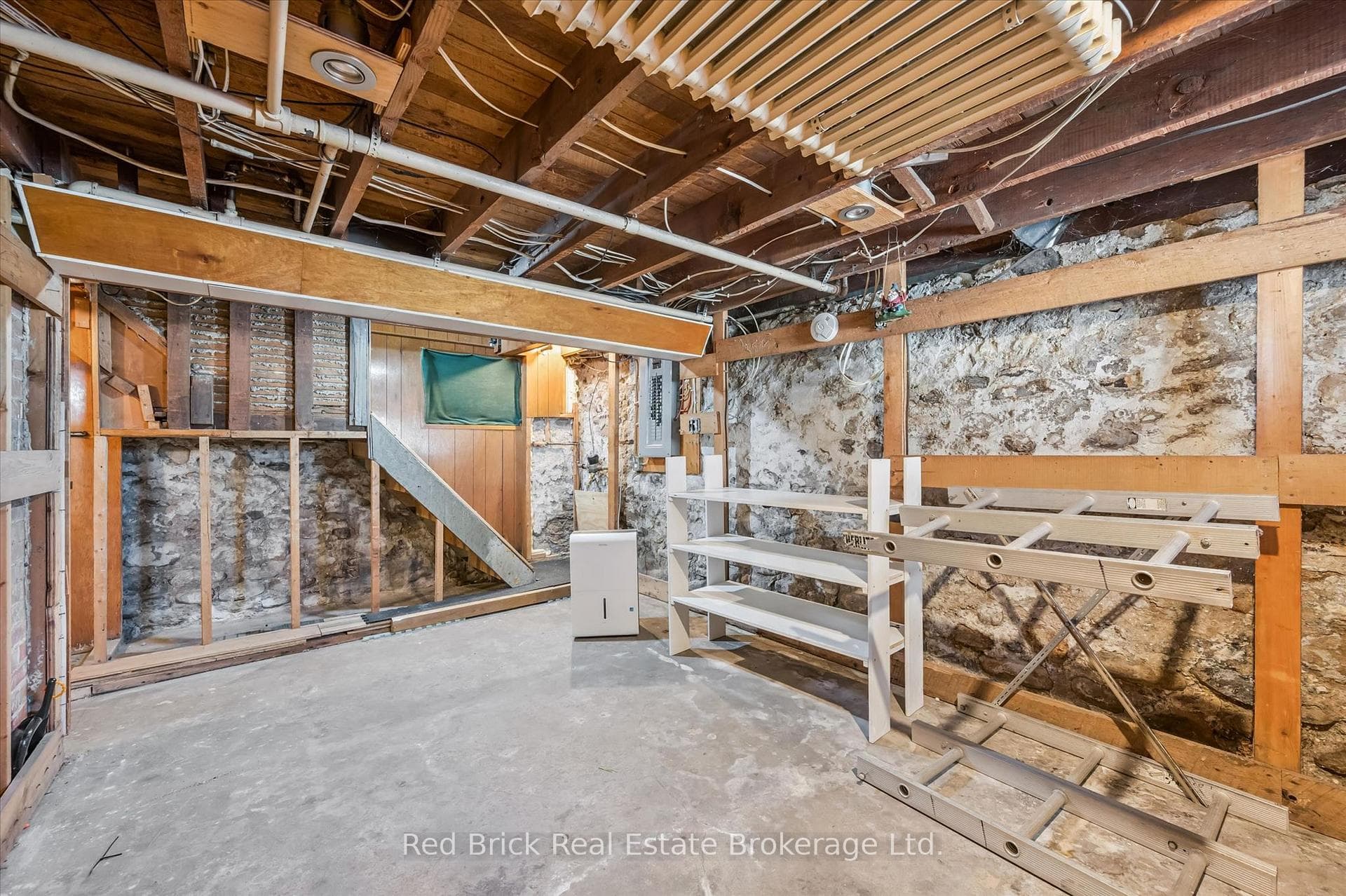 241 Victoria Road photo 21