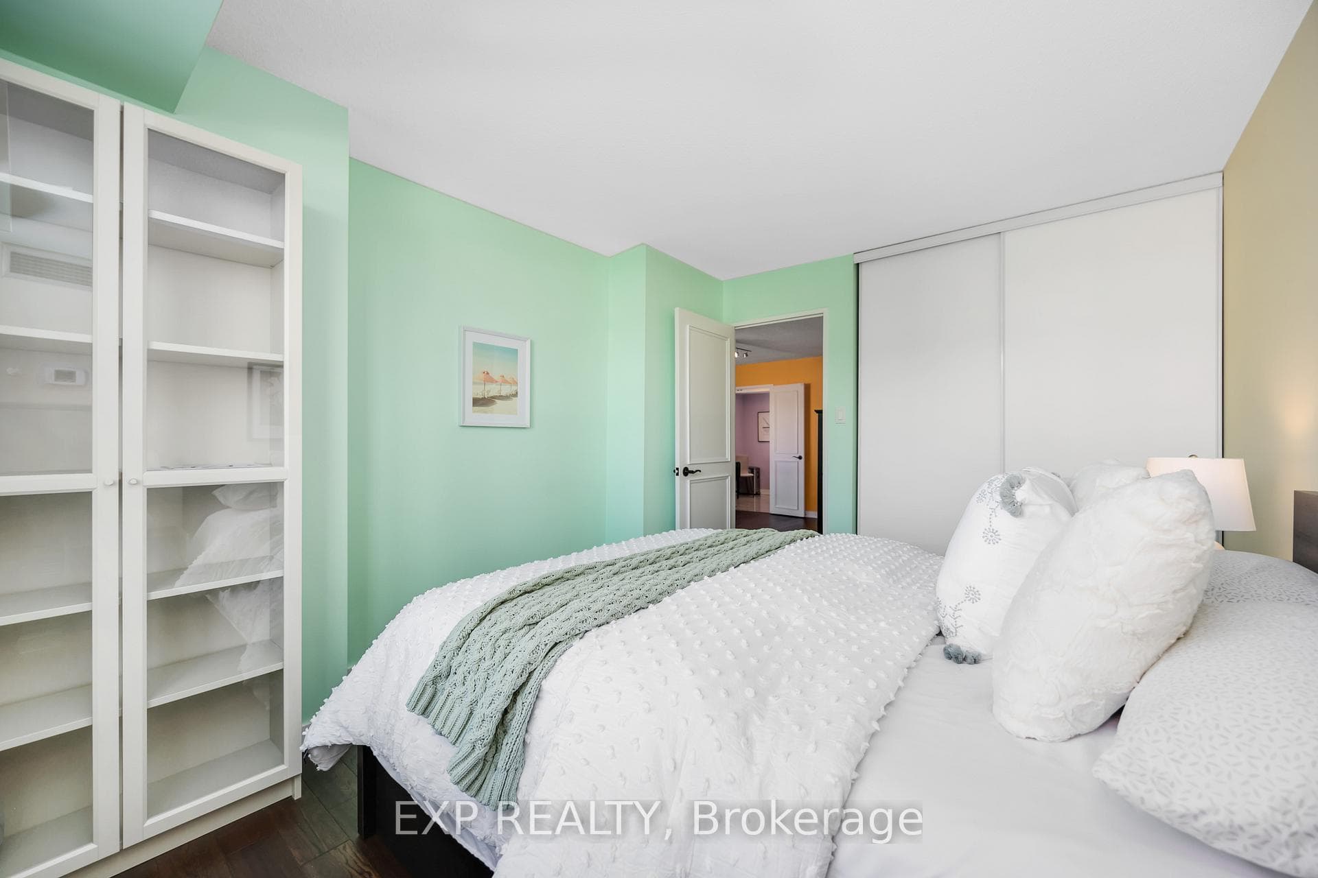 205 Wynford Drive Unit 606 photo 35