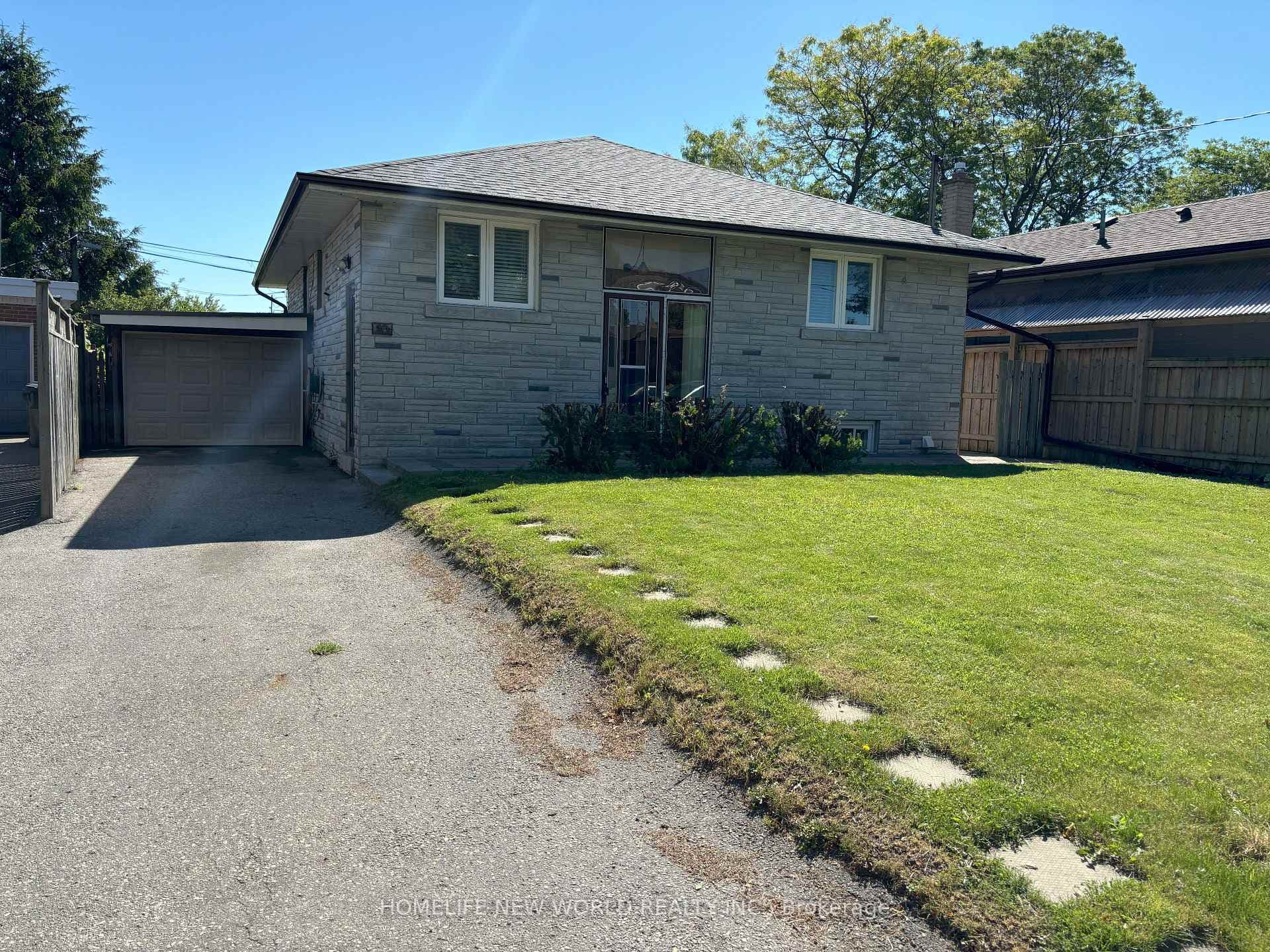 10 Macduff Crescent photo 1