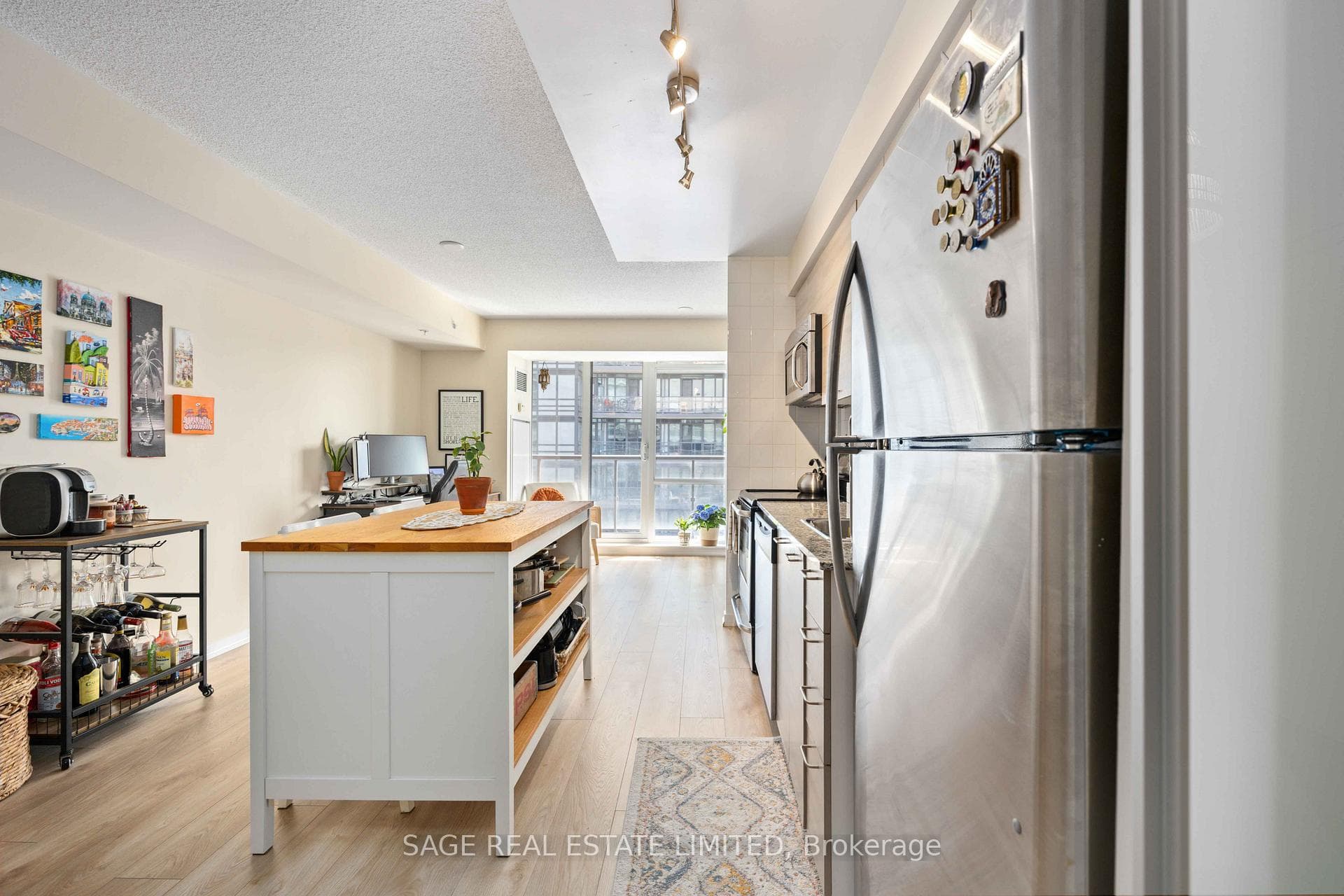 20 Joe Shuster Way Unit 1305 photo 13