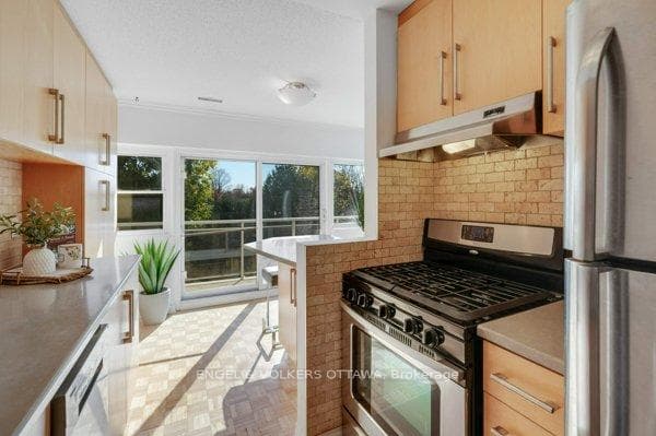 12 Corkstown Road Unit 216 photo 17
