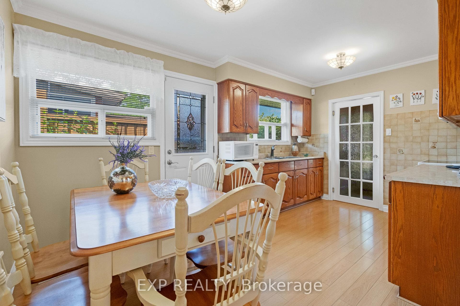 136 Sunrise Drive photo 11