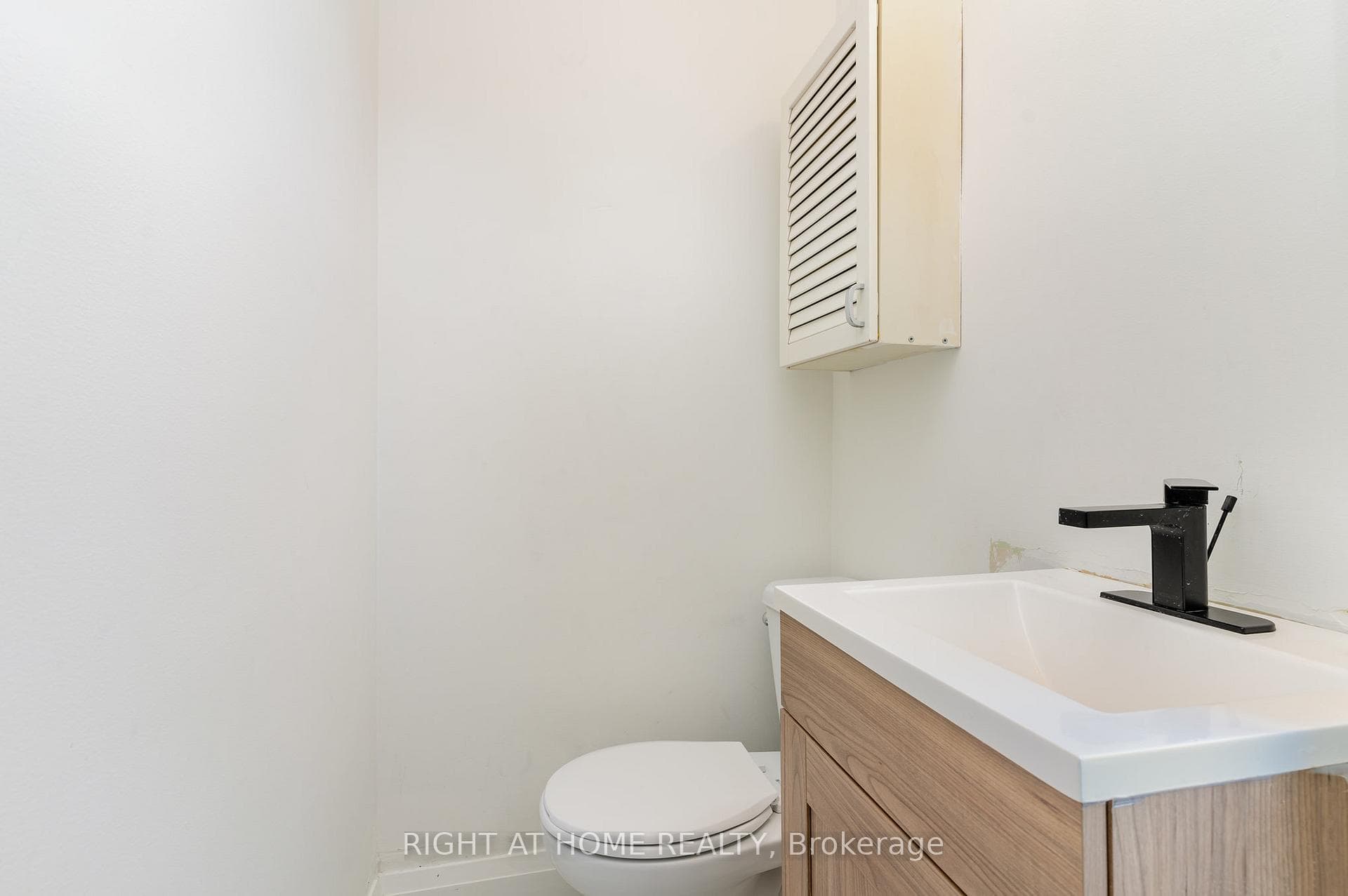 805 O Connor Drive photo 2