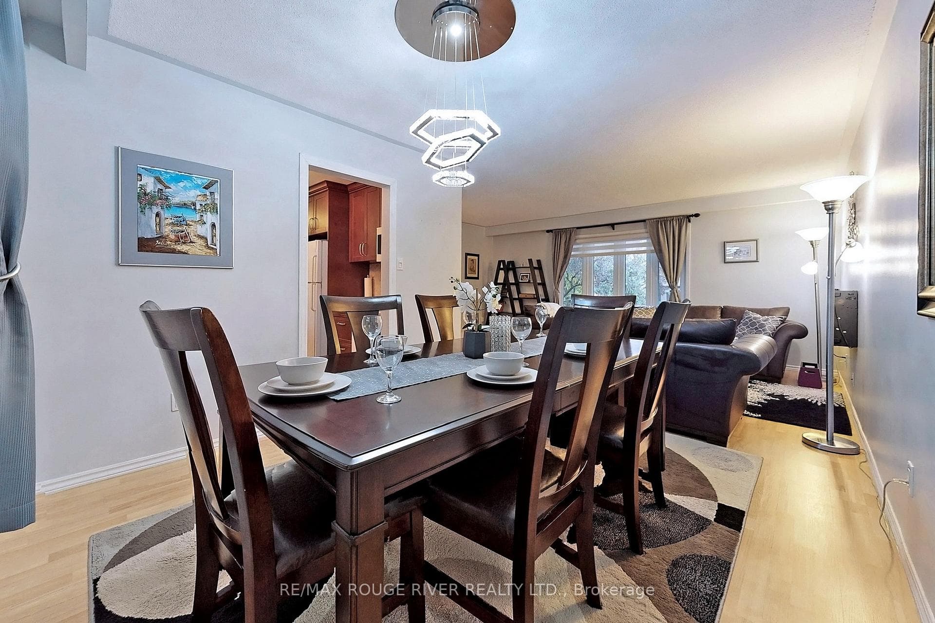 78 Clappison Boulevard photo 9