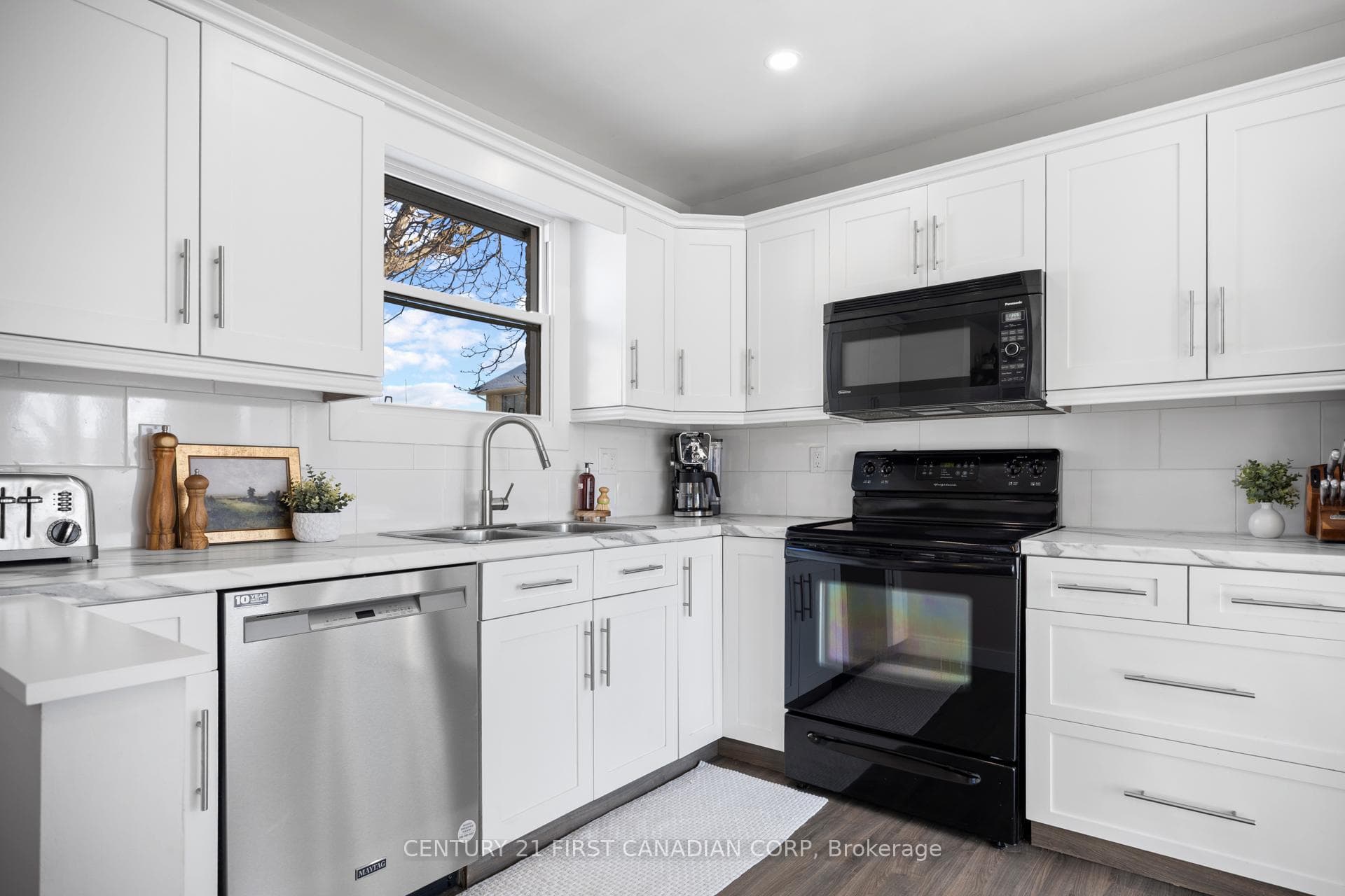 517 Ferndale Court photo 15