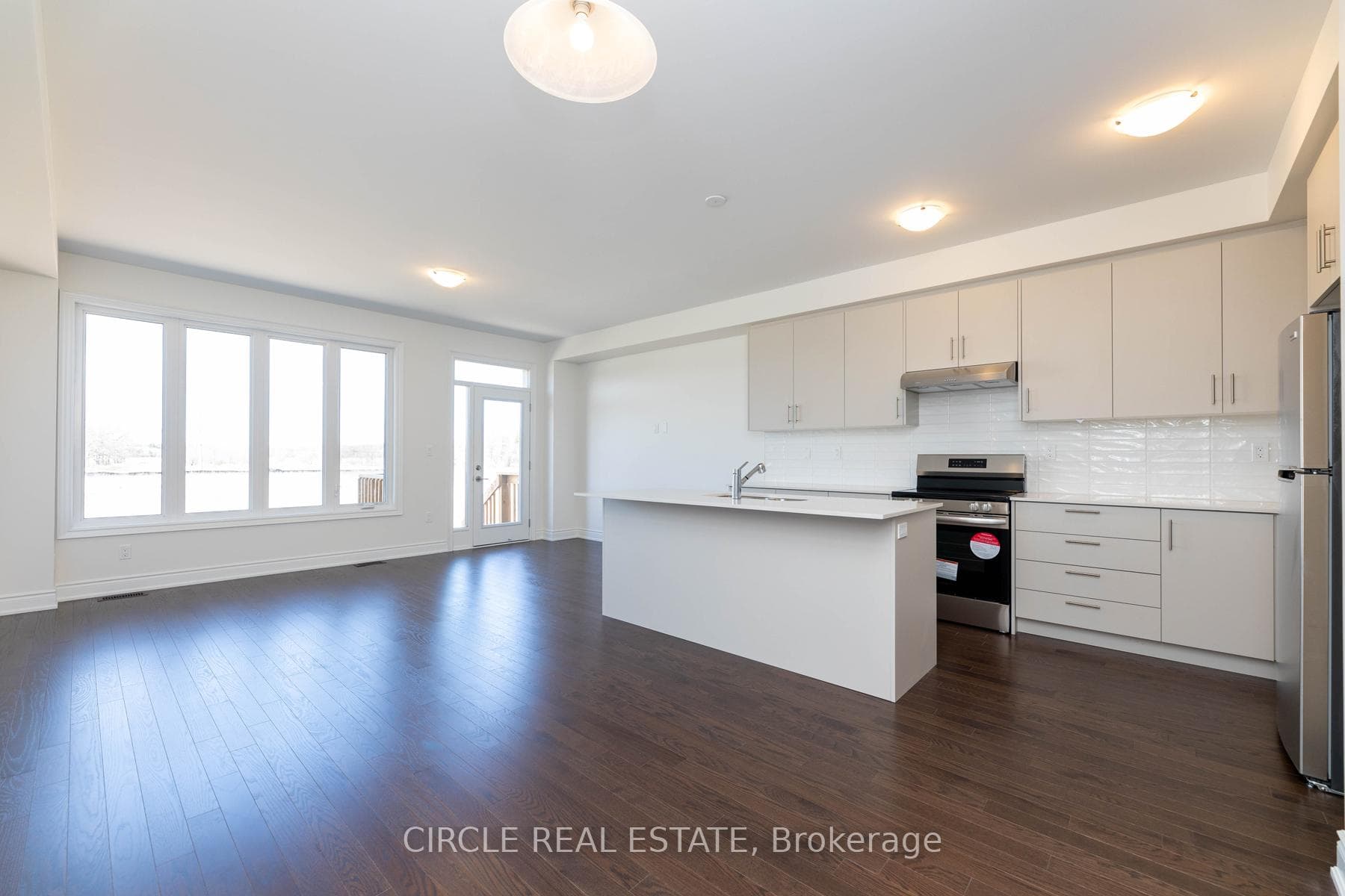 80 Bermondsey Way photo 11