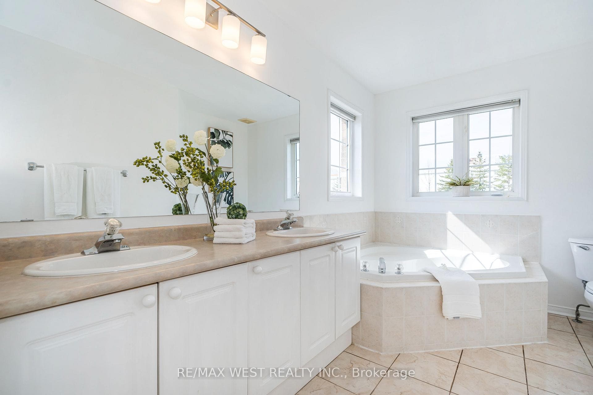 601 Shoreline Drive Unit 169 photo 18