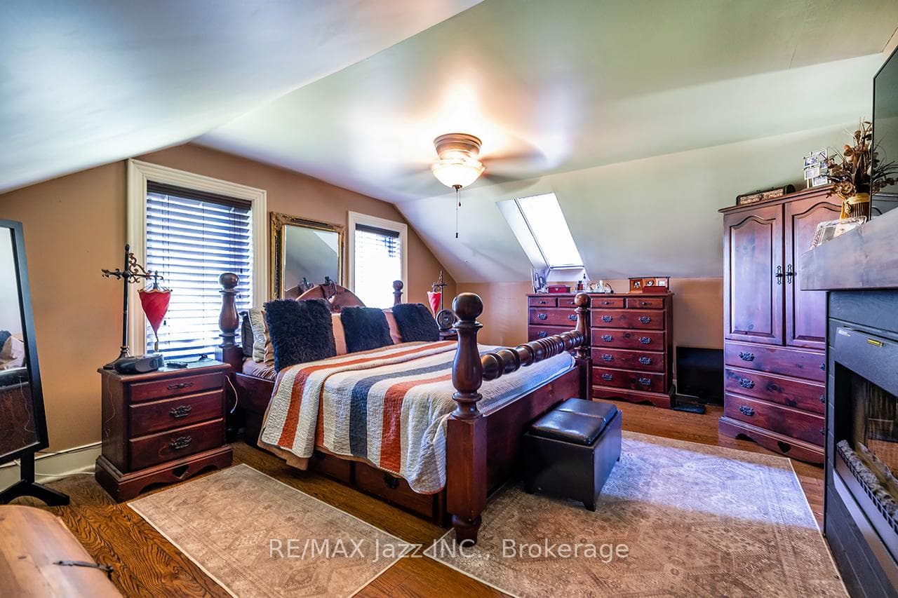 641 Enright Road photo 22