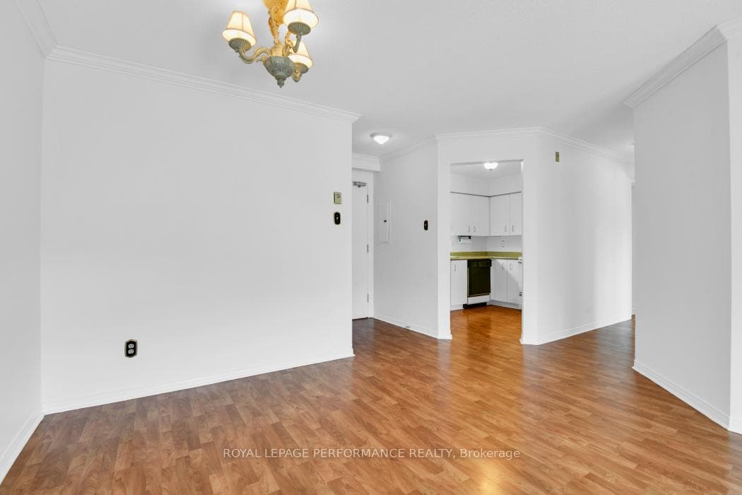 345 CENTRUM Boulevard Unit 403 photo 15
