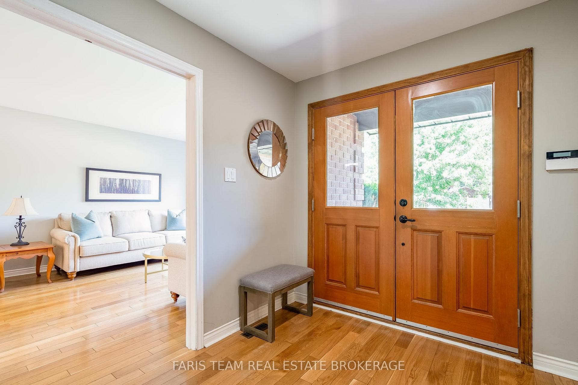 55 Oakridge Drive photo 5