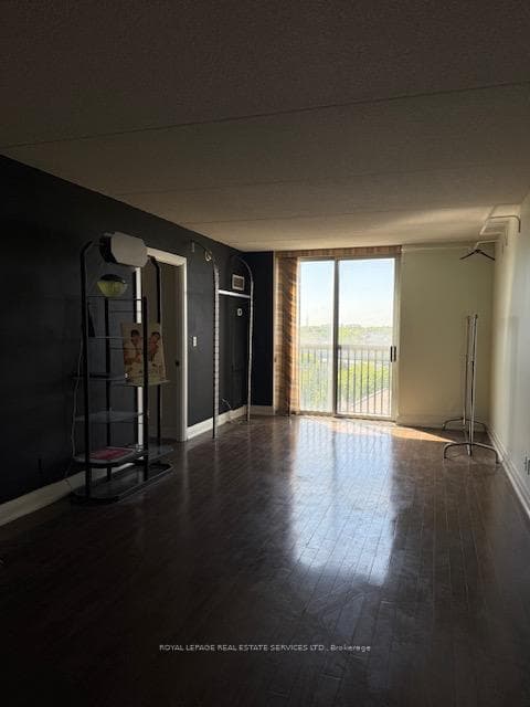 2737 Keele Street Unit 709 photo 14