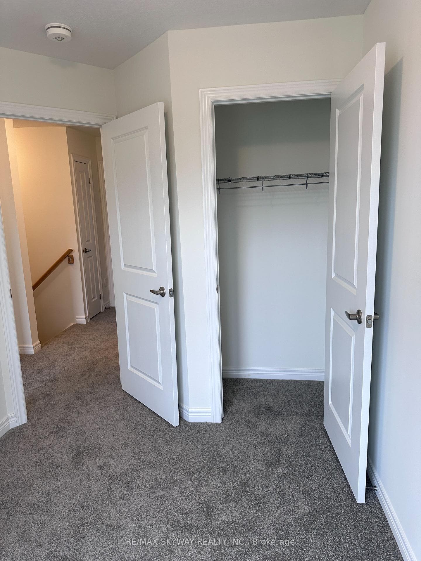 6 Reid Avenue photo 18