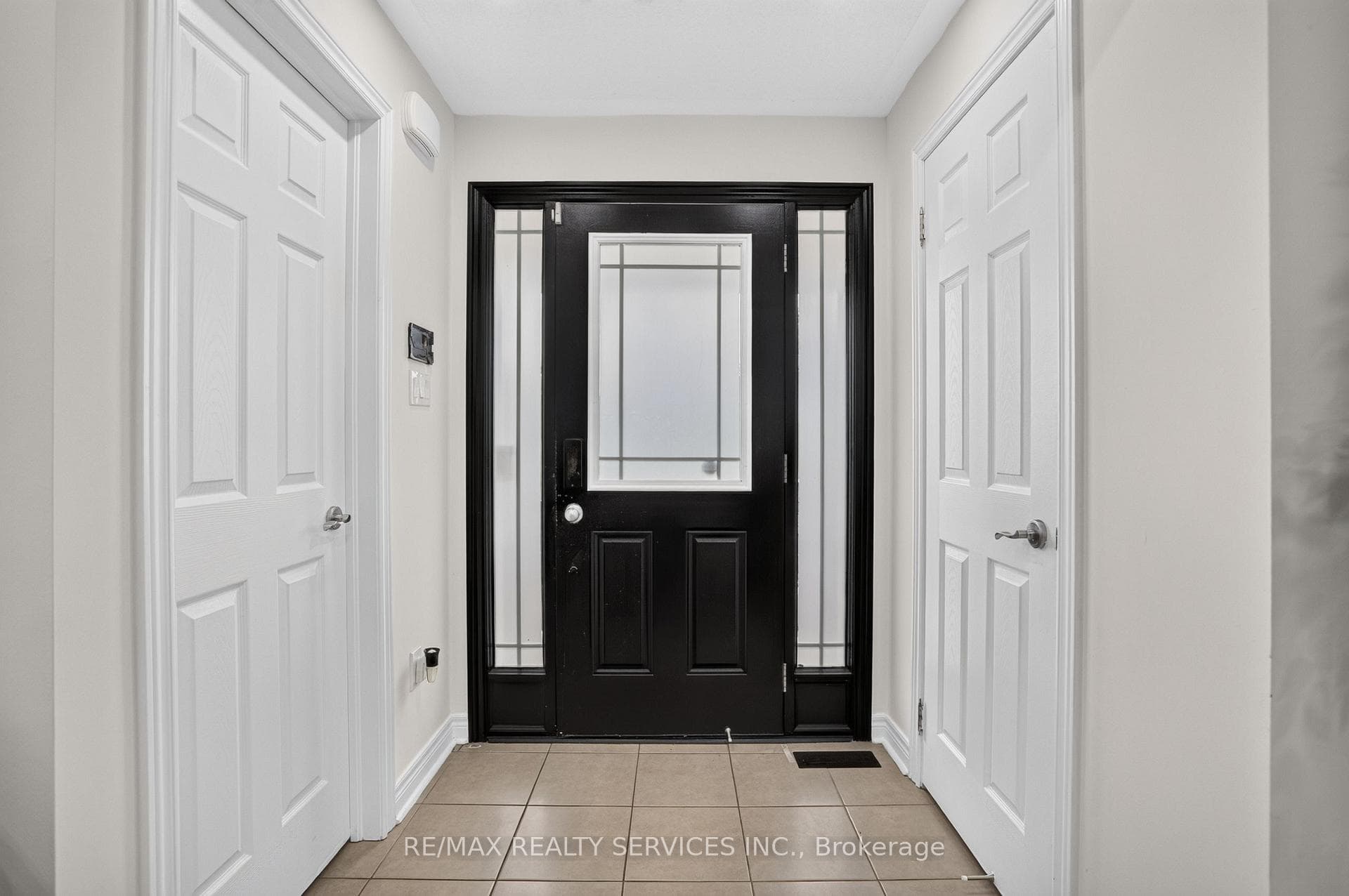 92 Snowling Drive photo 6