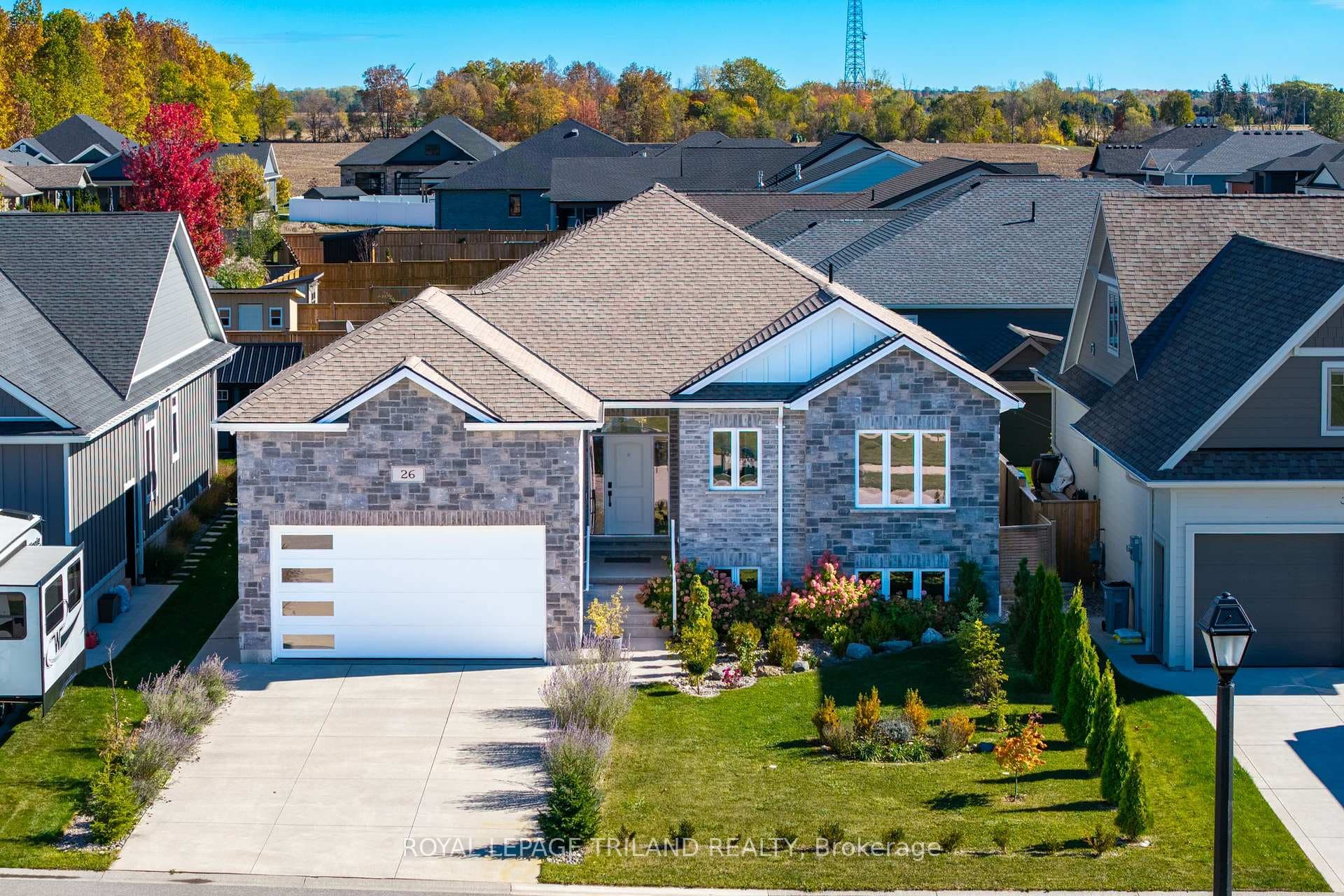 Excellent 2020 stone & brick 3430 sq ft bungalow!