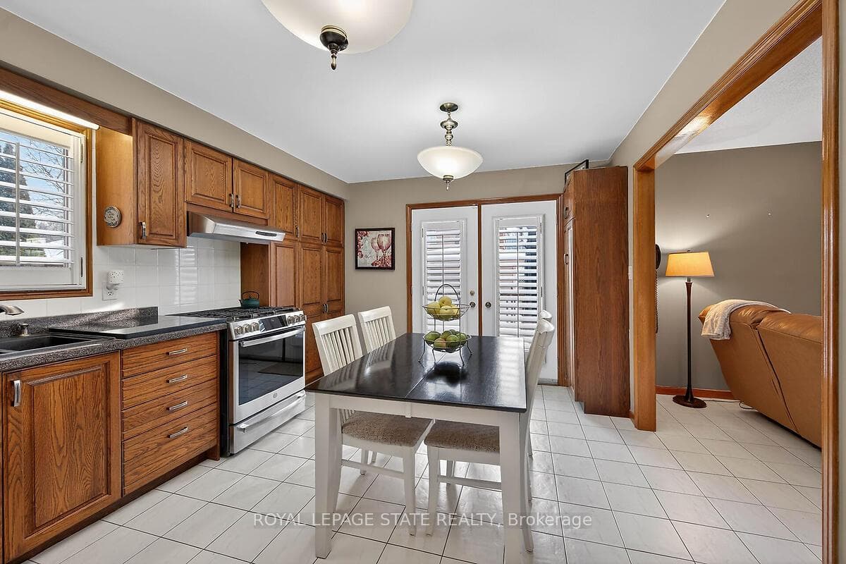 15 Gabriele Court photo 13