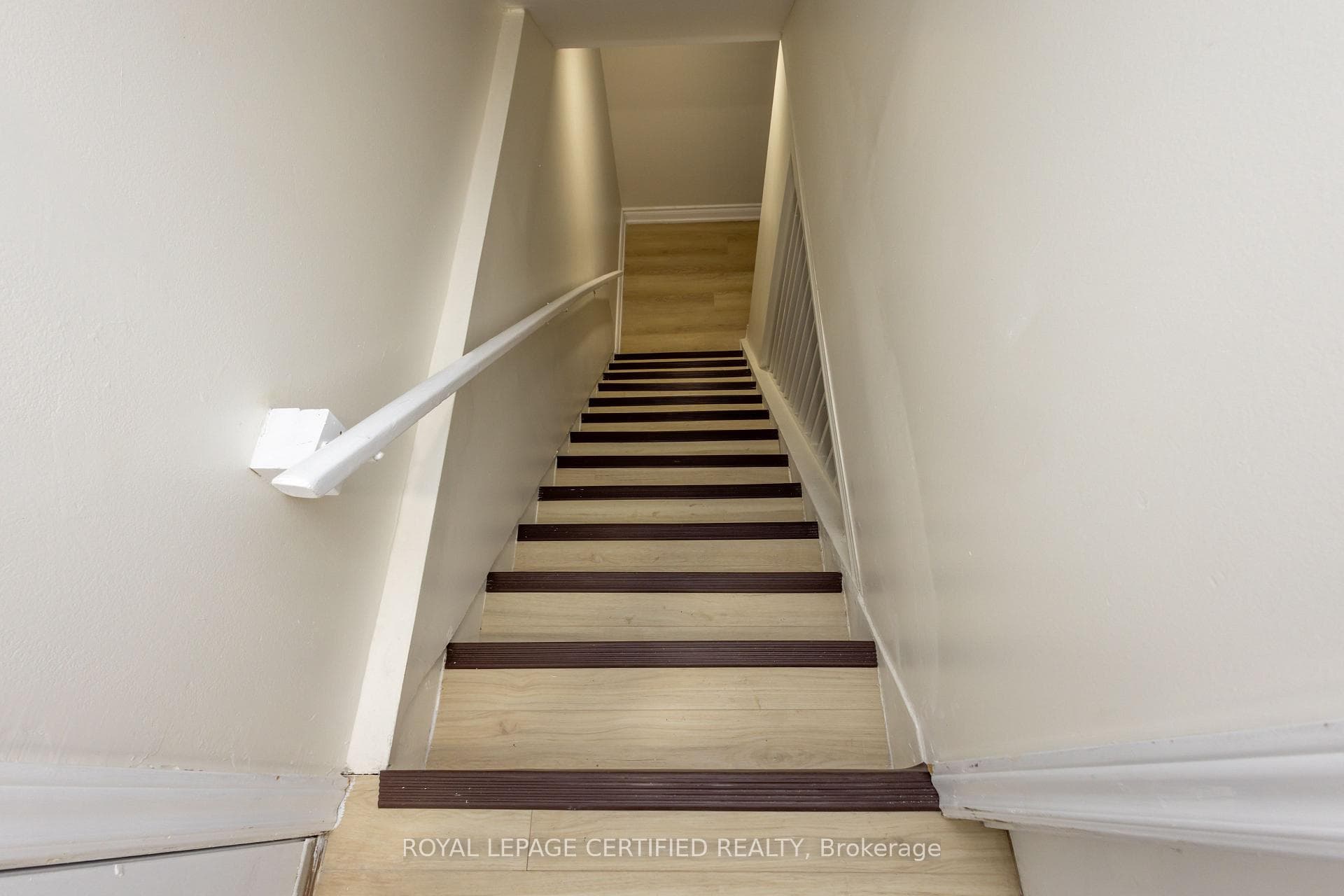 111 Limeridge Road photo 34