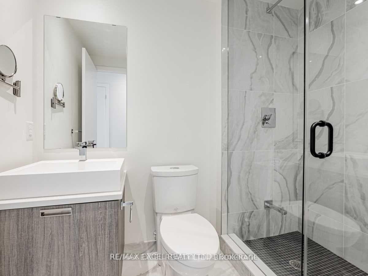 246 Logan Avenue Unit 408 photo 20