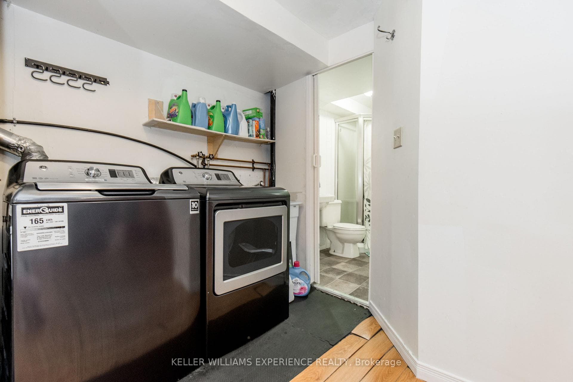 49 Burns Circle photo 17
