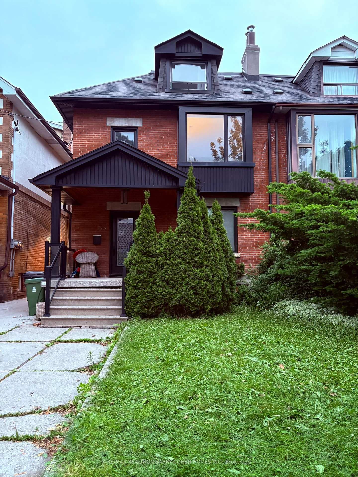 53 Highview Crescent Unit Upper photo 1