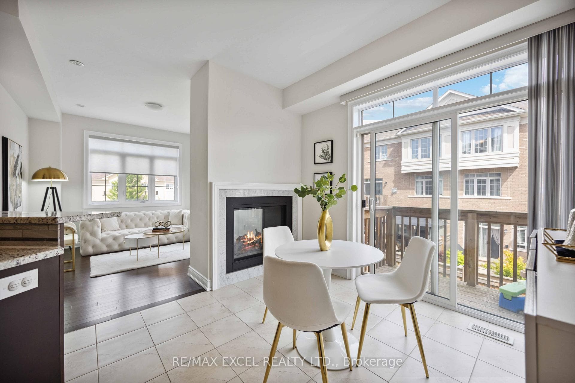 18 Ruffle Lane photo 16
