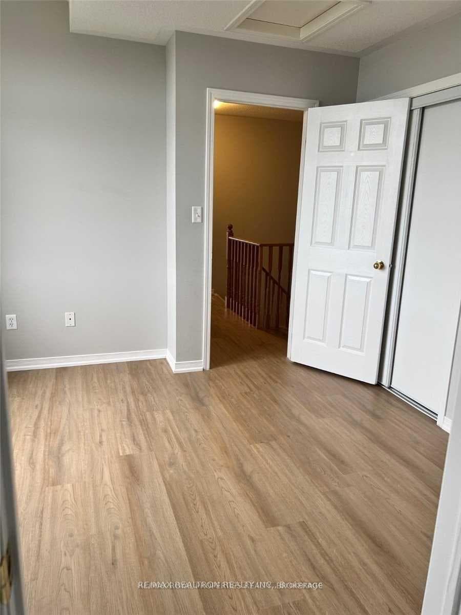 309 Monarch Avenue photo 9