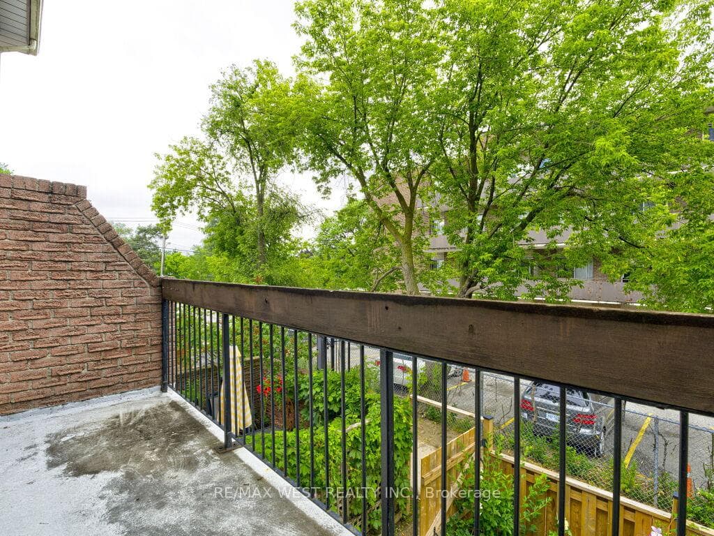 83 Irwin Road Unit 22 photo 23