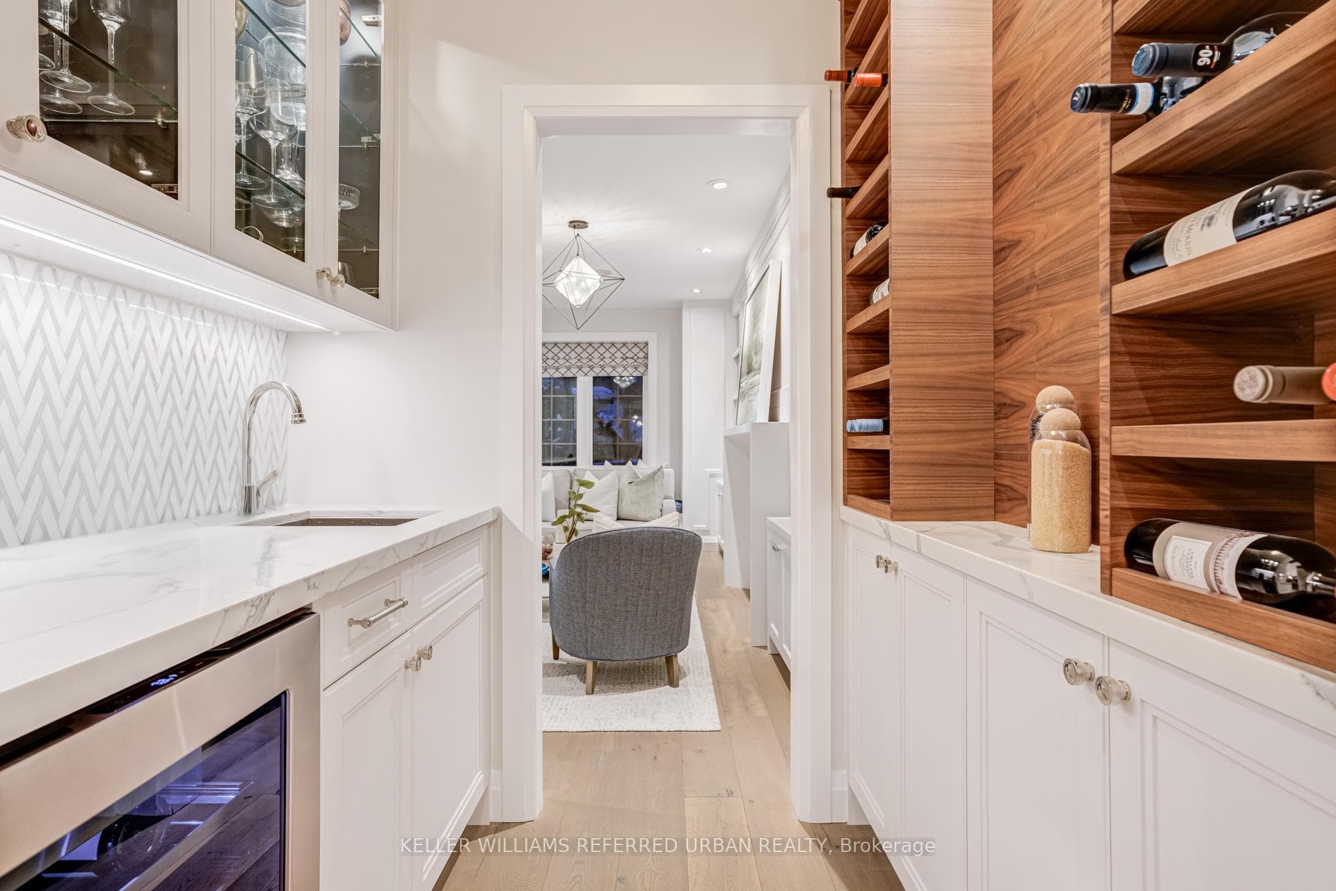 73 Armadale Avenue photo 8