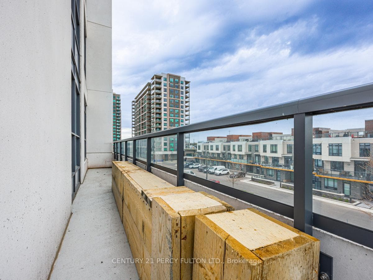 1255 Bayly Street Unit 302 photo 7