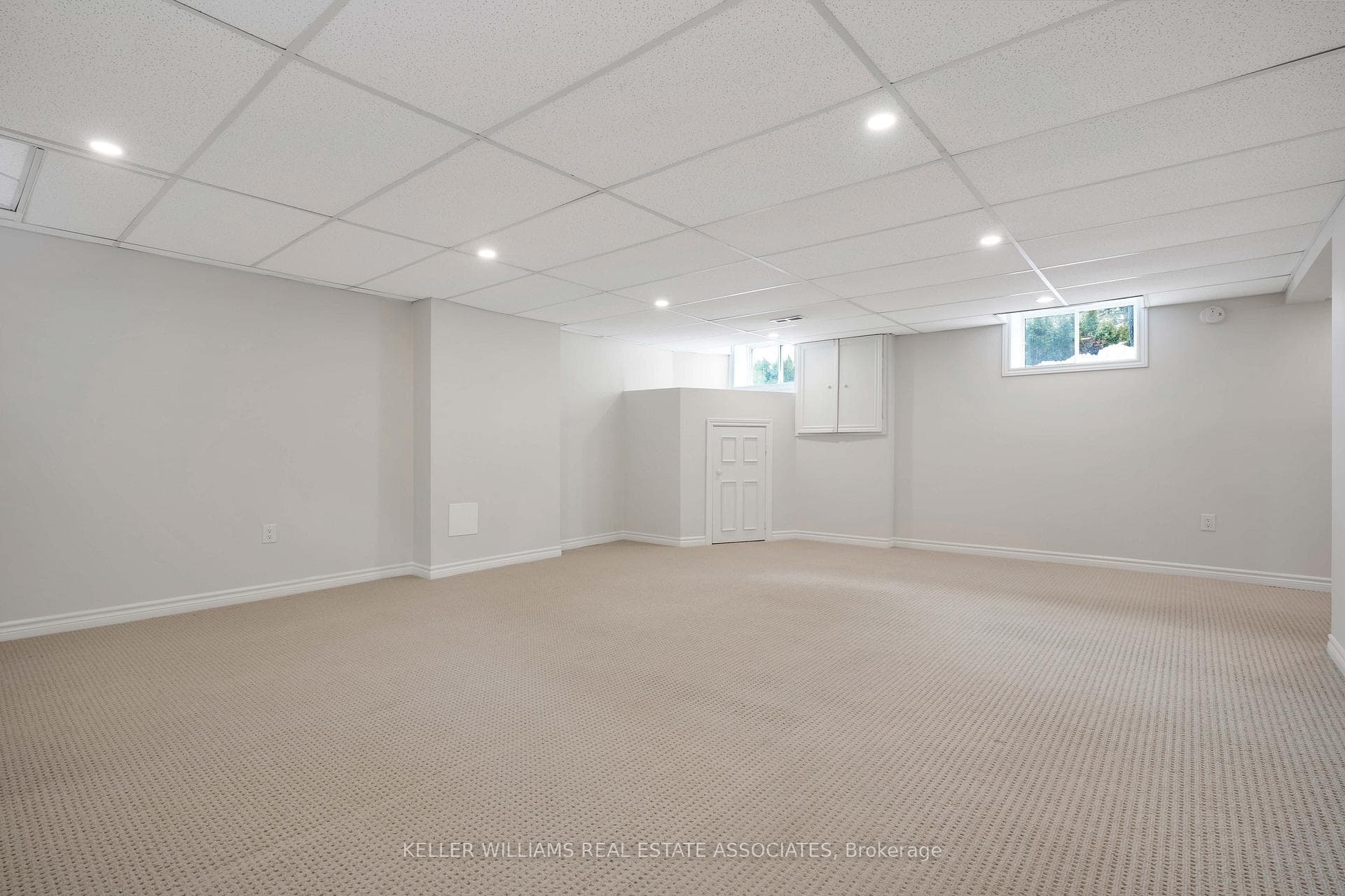 164 Allan Street photo 39