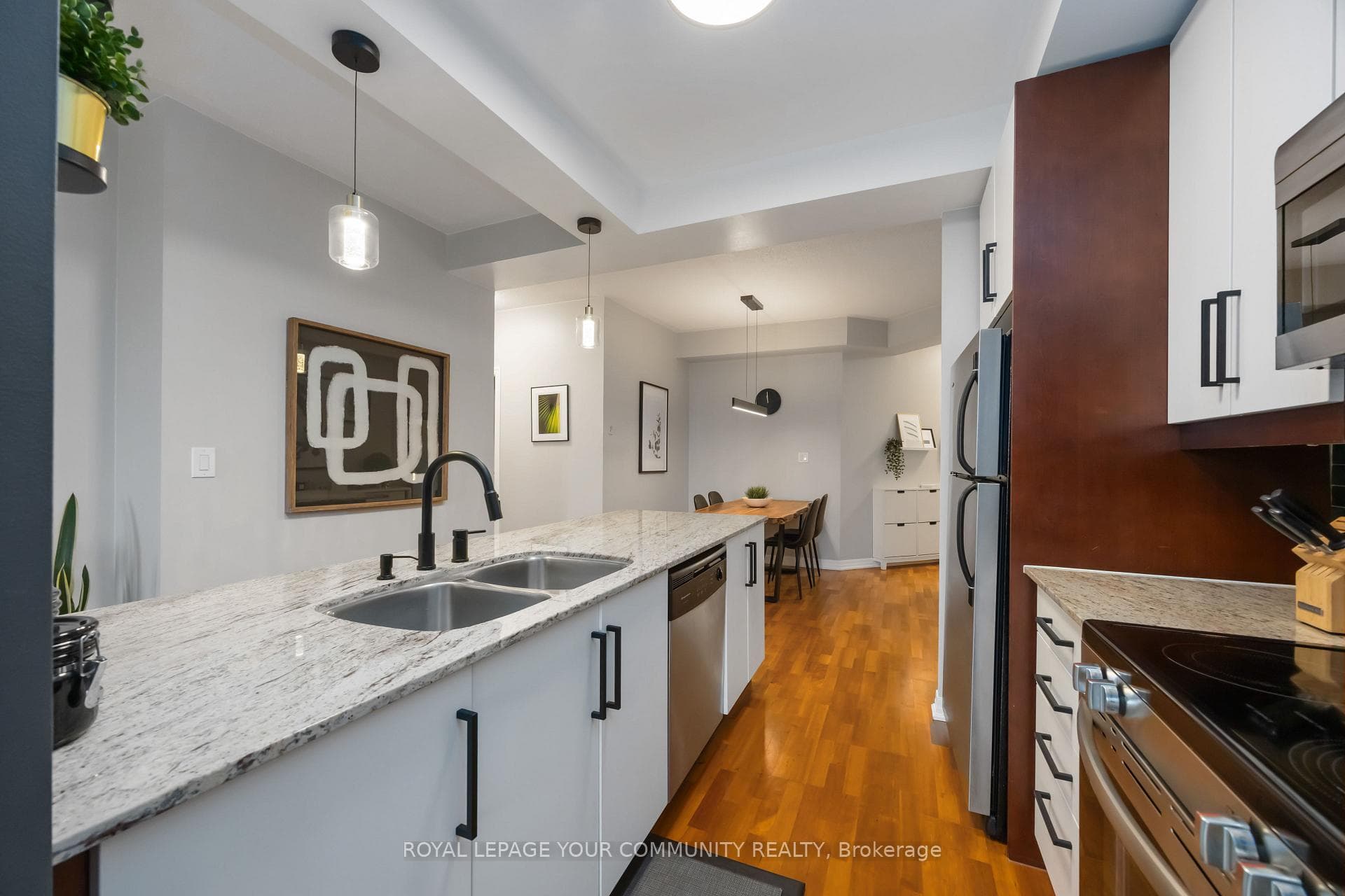245 Dalesford Road Unit 416 photo 8