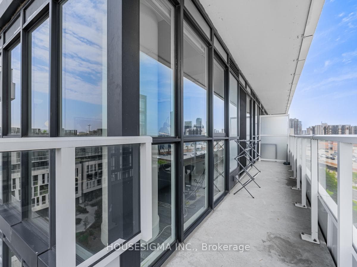 180 Fairview Mall Drive Unit 906 photo 24