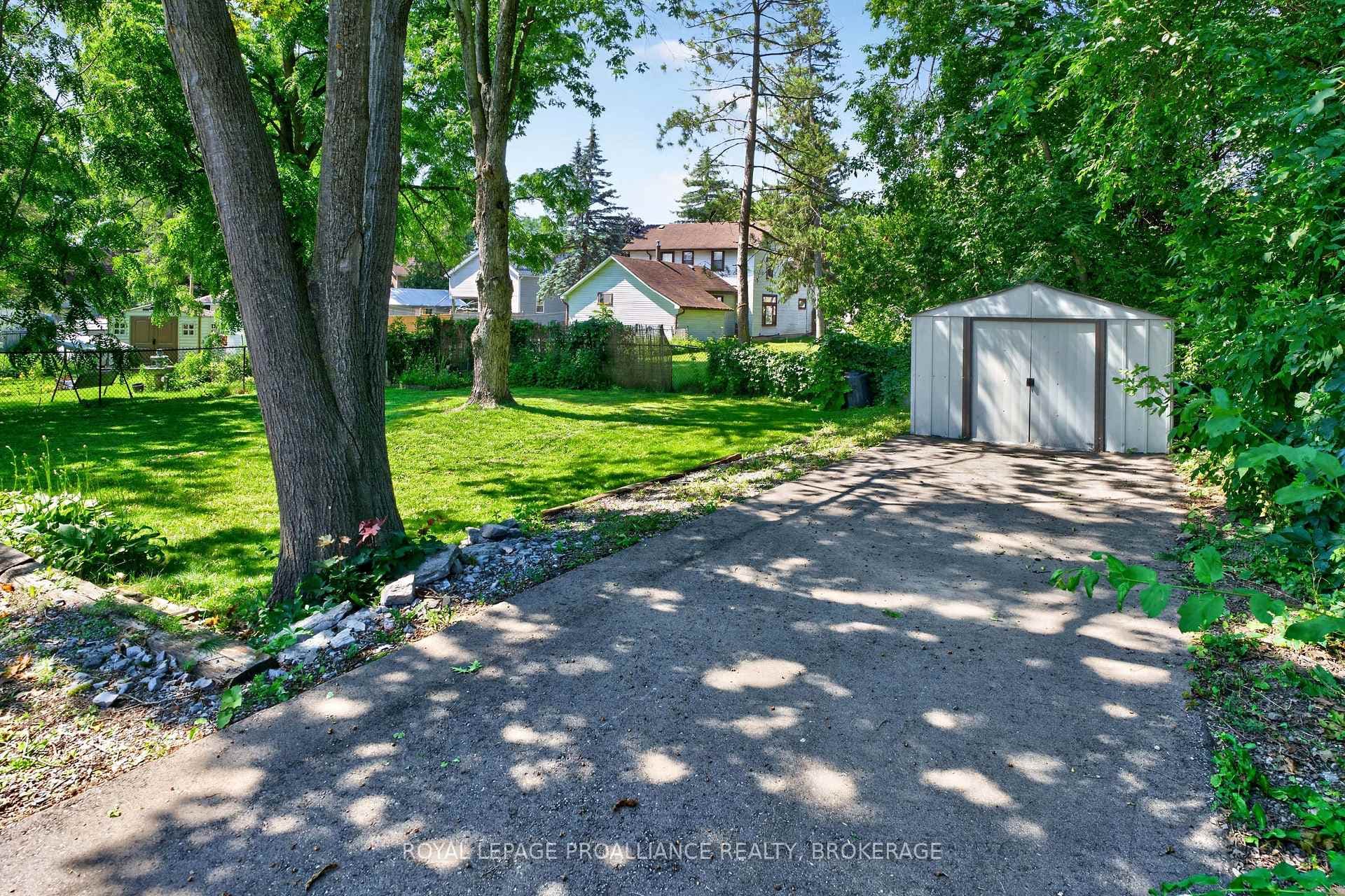 166 Alma Avenue photo 42