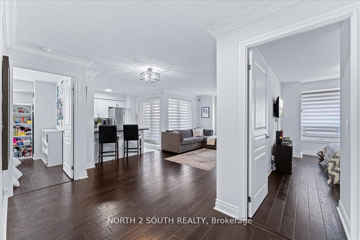 7 North Park Road Unit 203 photo 2