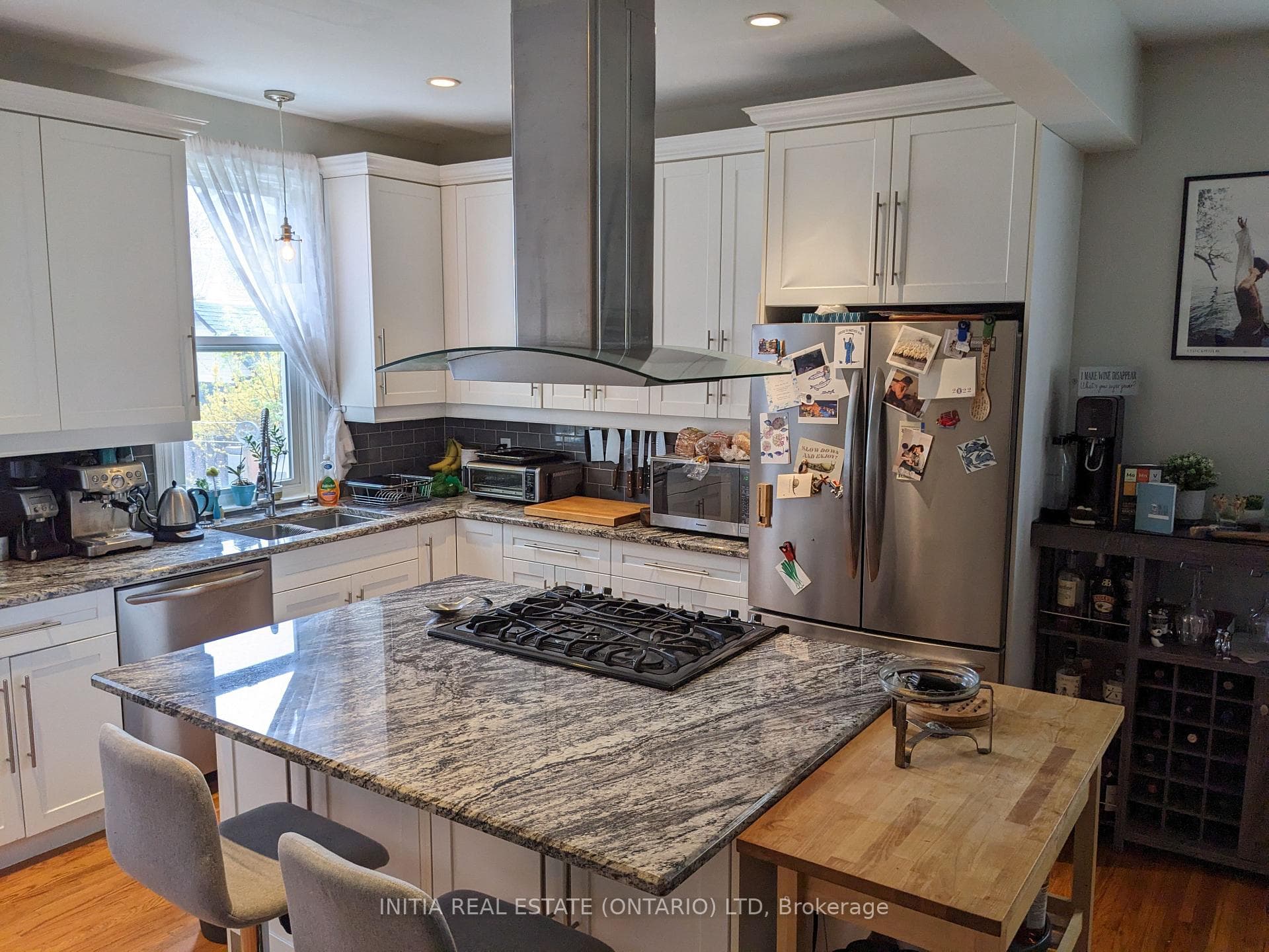 796 William Street photo 10