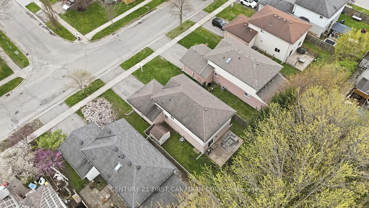 792 Guildwood Boulevard photo 46