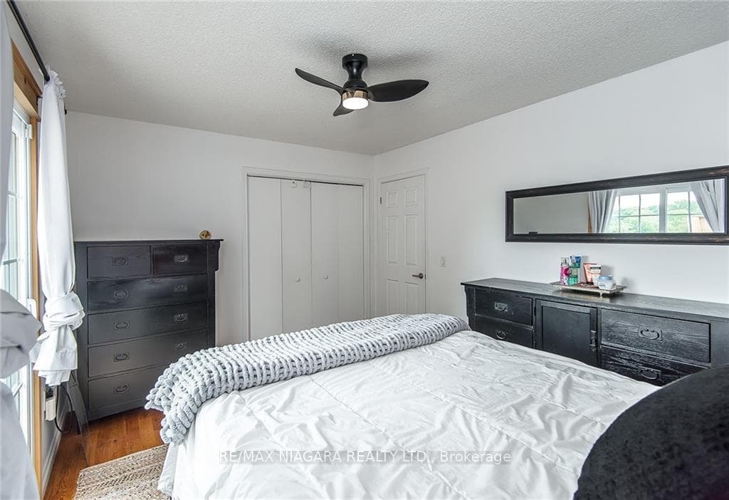 442 Barrick Road photo 25