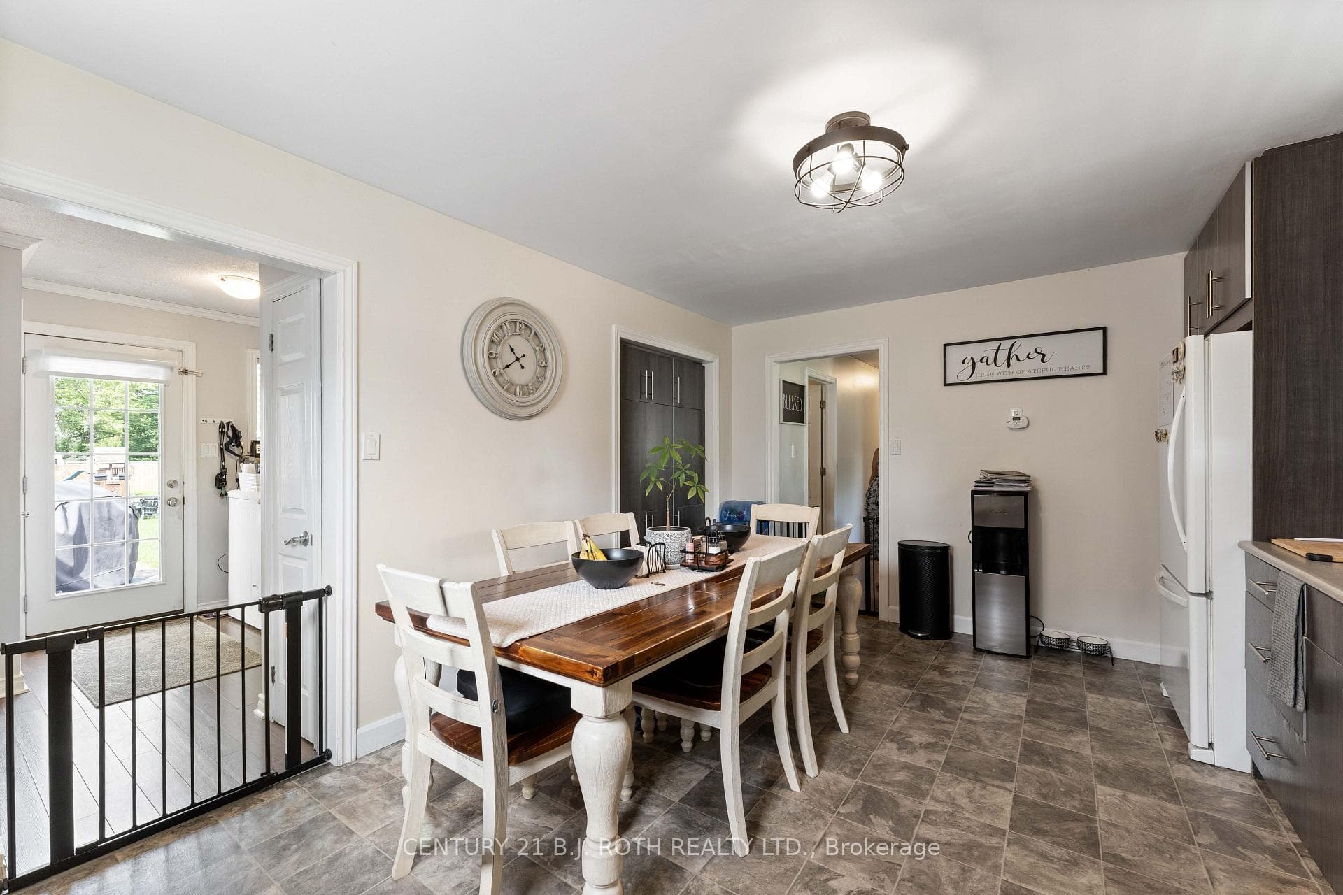 26 Coulson Avenue photo 17
