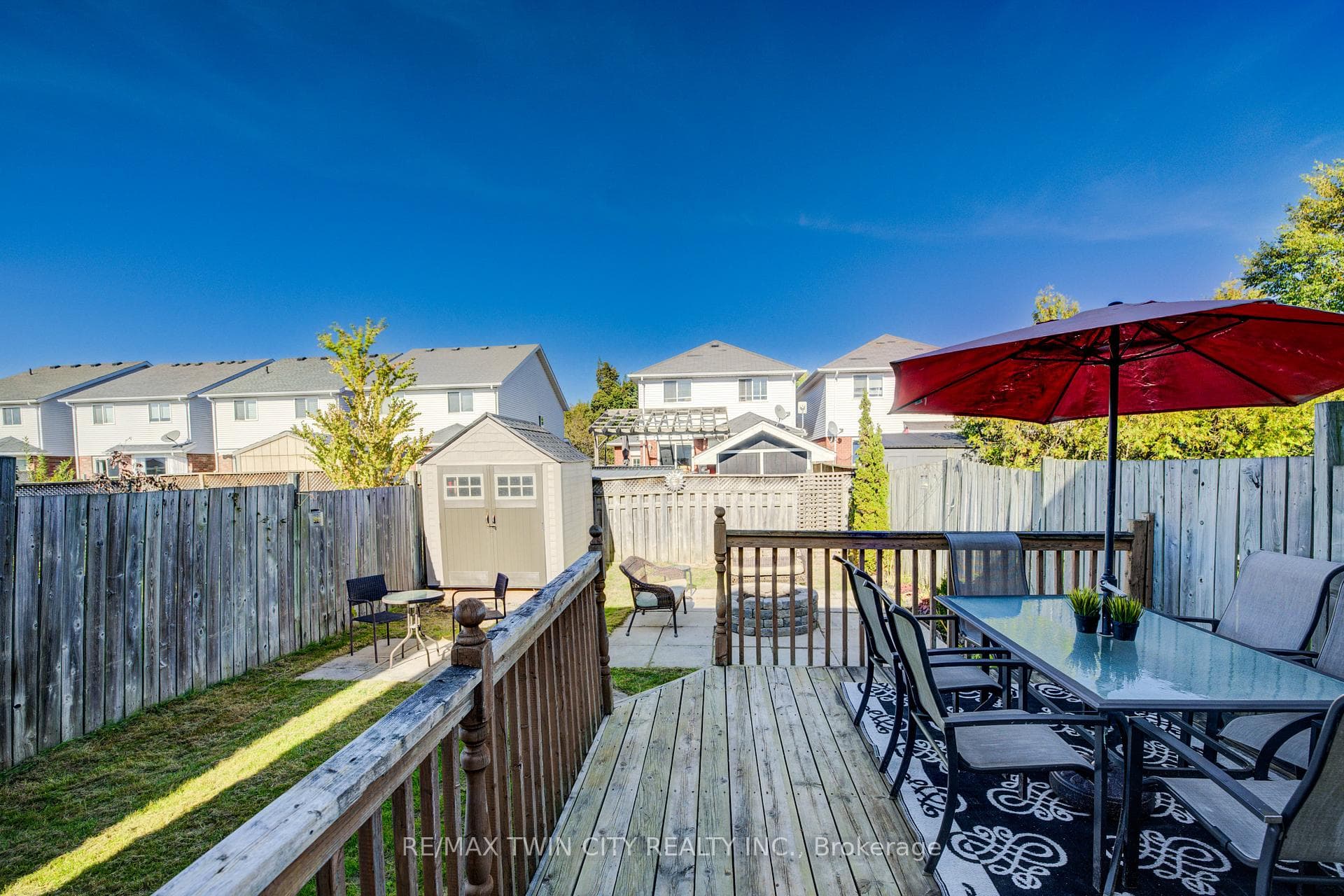 36 Robertson Street photo 31