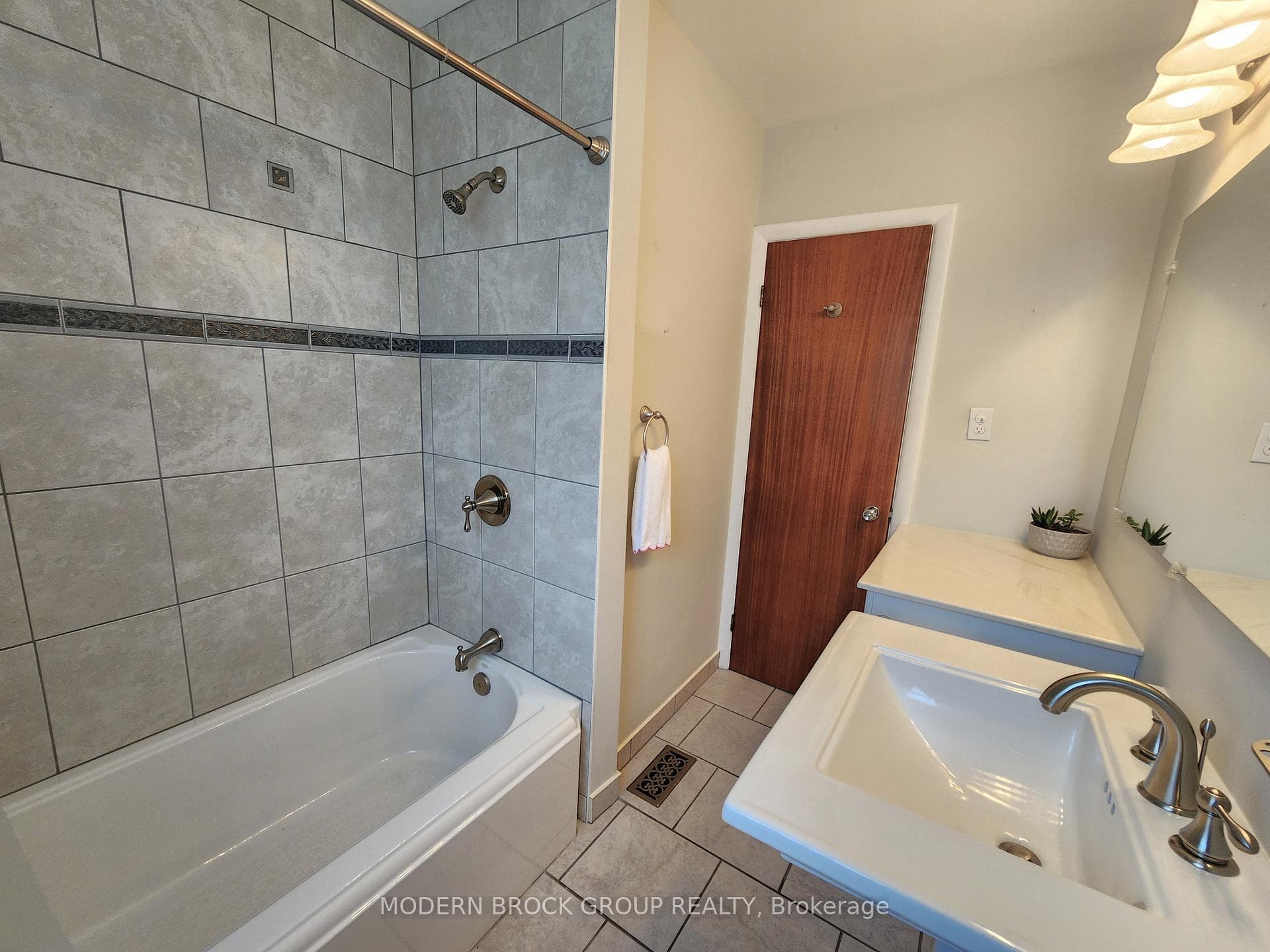 2 Woodlawn Place photo 41