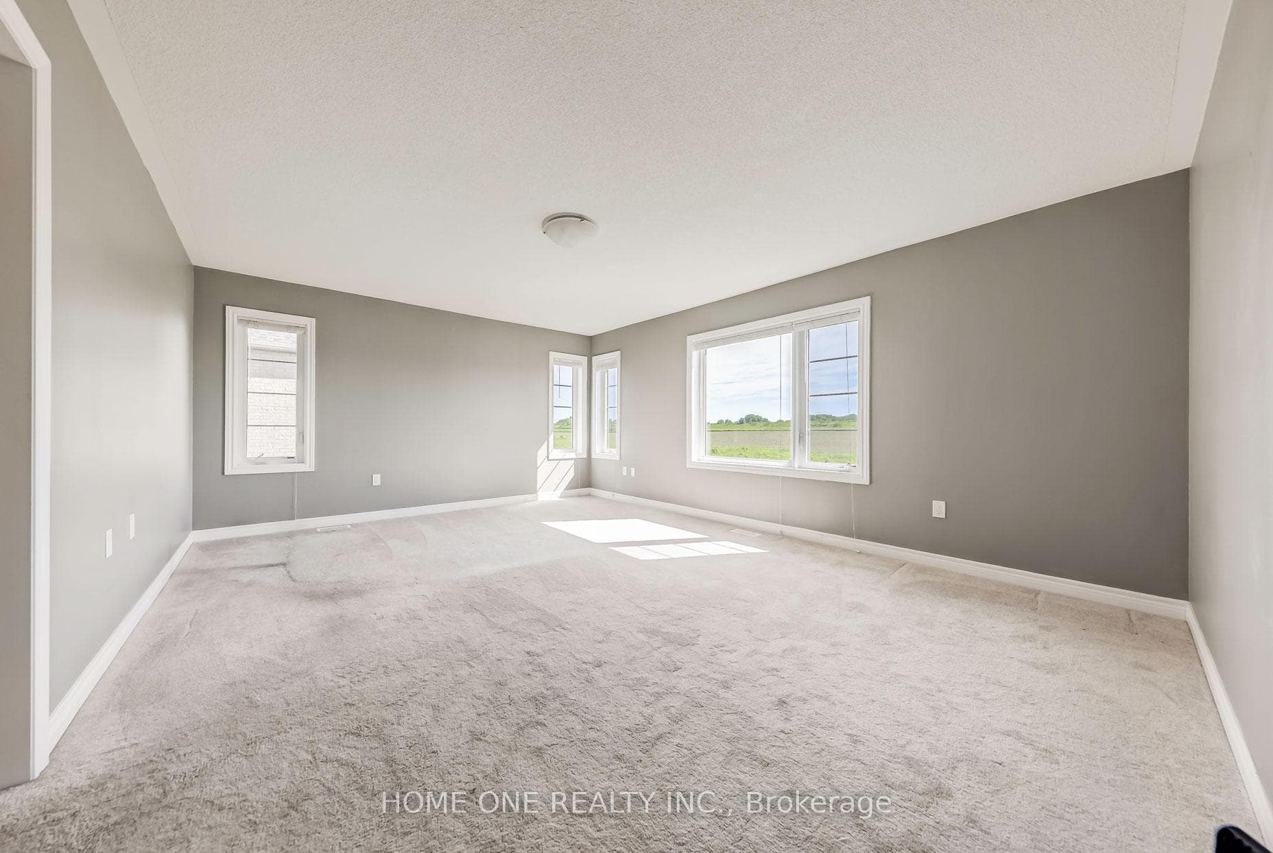 51 Eastgrove Square photo 25