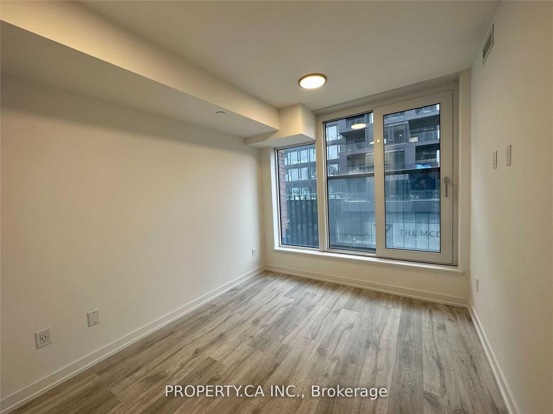 2 Augusta Avenue Unit 608 photo 6