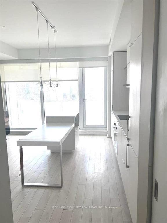 Kitchen - No Staging